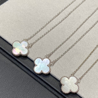 ¡®AuraJewelry¡¯CLOVER MEDIUM SILVER WHITE MOP NECKLACE