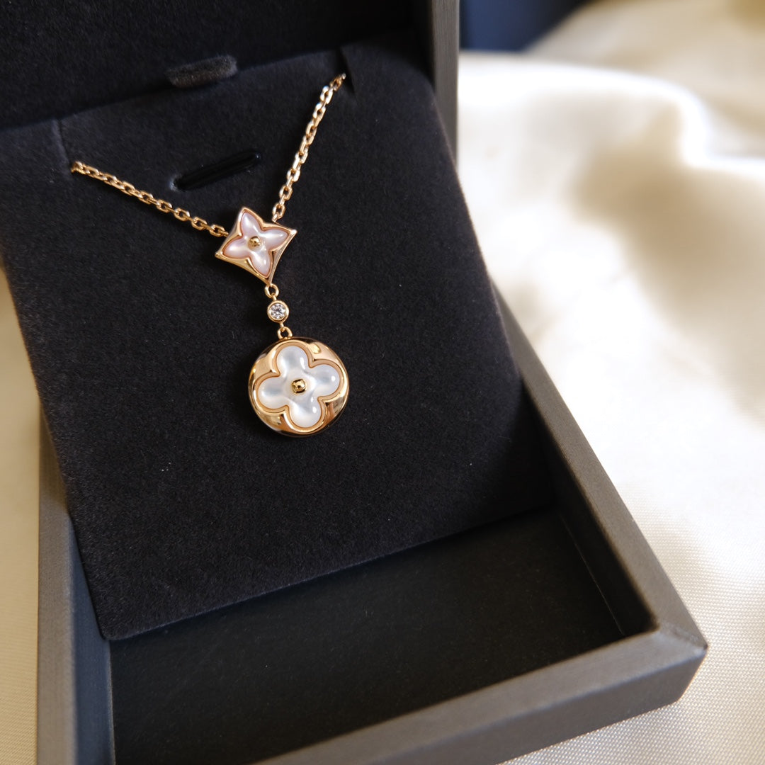 ¡®AuraJewelry¡¯STAR AND SUN WHITE MOP 2 MOTIF PINK GOLD NECKLACE