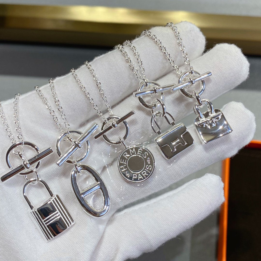 ¡®AuraJewelry¡¯CONSTANCE PEDANT SILVER NECKLACE