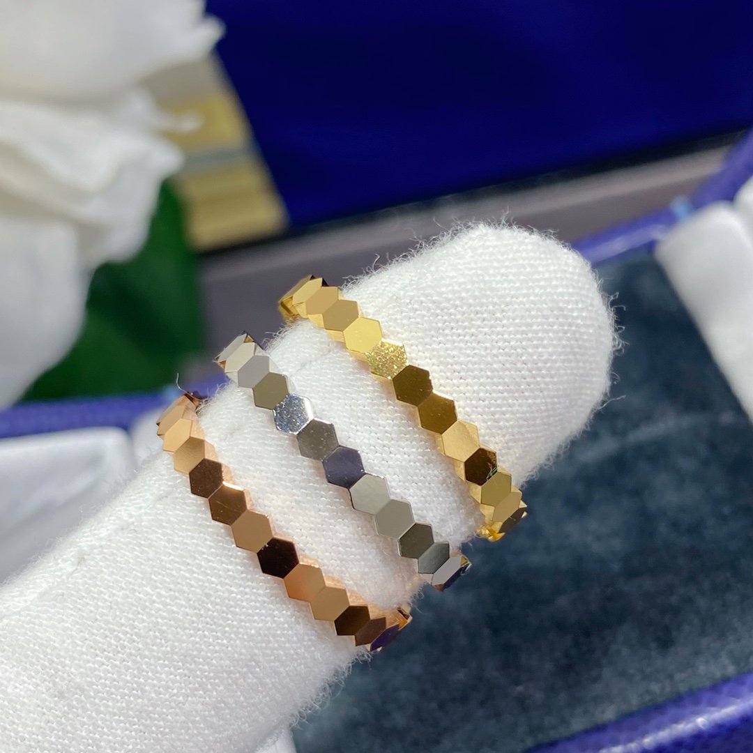¡®AuraJewelry¡¯BEE LOVE SMALL RING
