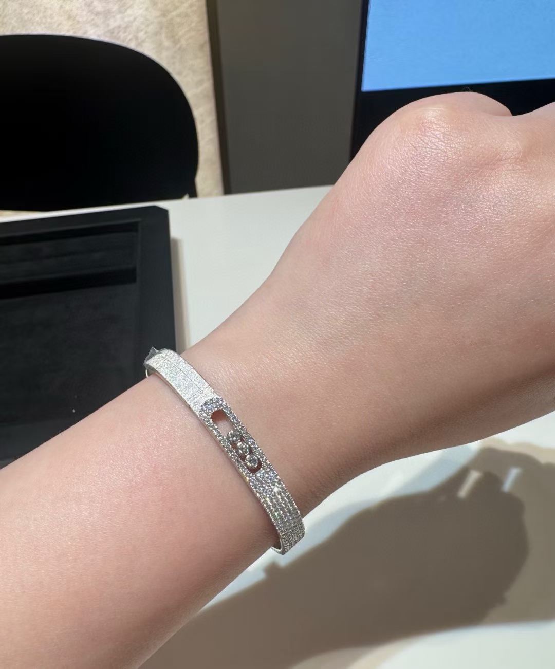 [AuraJewelry] 2026 BRAND-NEW FROSTED BRACELET WITH DIAMONDS THREE COLORS
