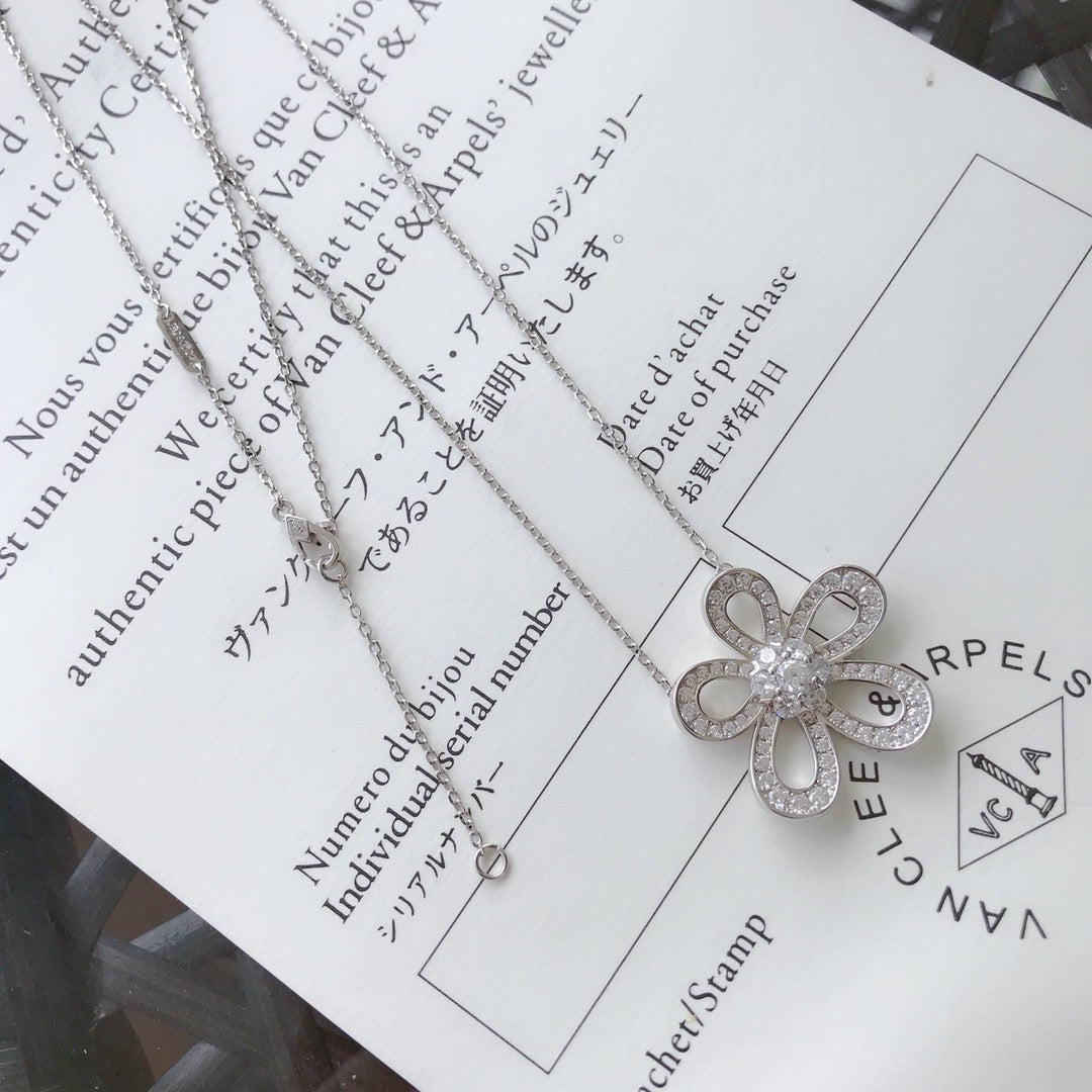 [AuraJewelry] Full diamond sunflower flower necklace