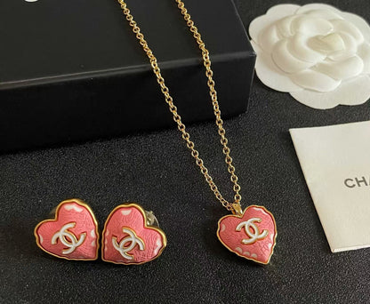 [AuraJewelry] Heart-shaped Necklace & Earring Set