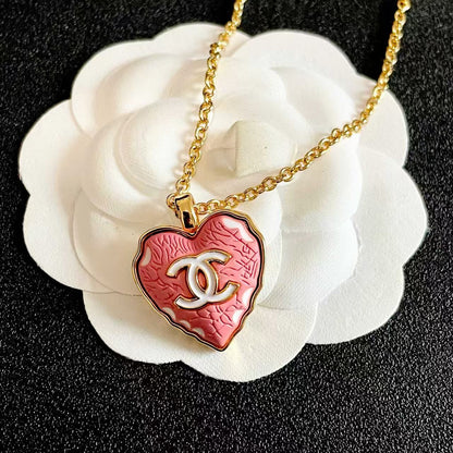 [AuraJewelry] Heart-shaped Necklace & Earring Set