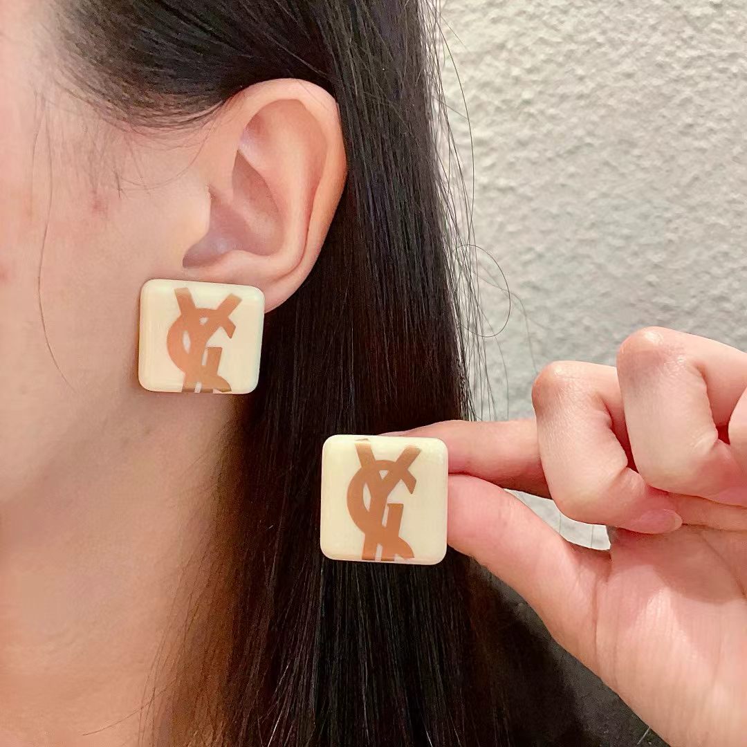 [AuraJewelry]Classic Letter Earrings