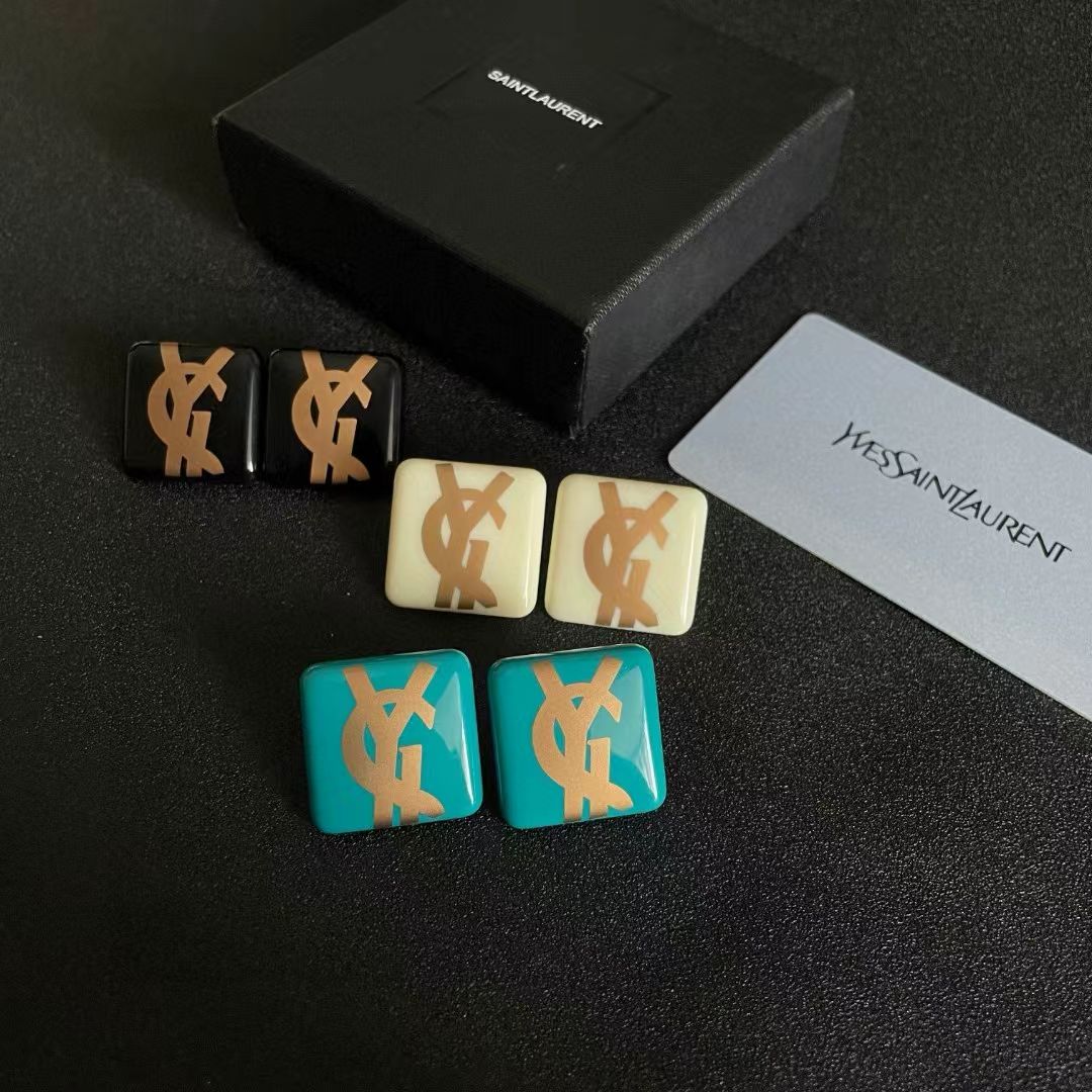 [AuraJewelry]Classic Letter Earrings