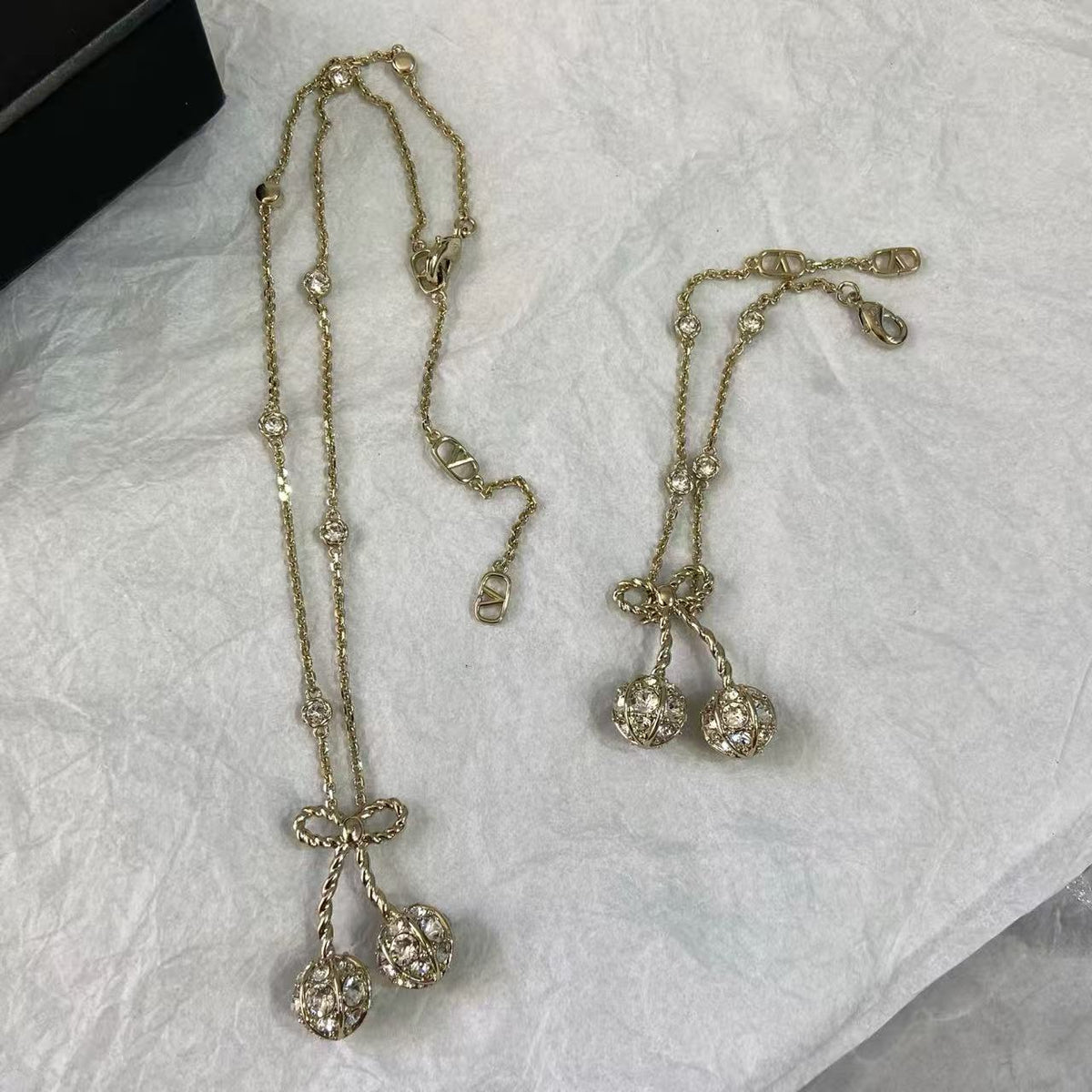 [AuraJewelry] Cherry Crystal Pavé Necklace & Stud Earrings& SeracelettB
