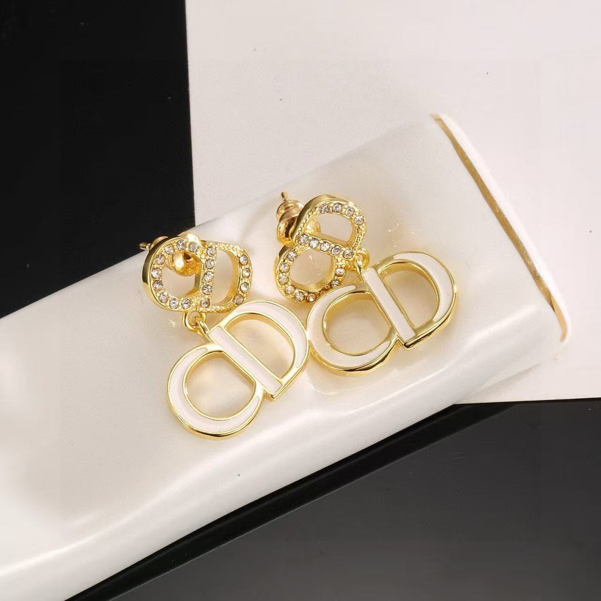 [AuraJewelry]Gold CD Letter Stud Earrings