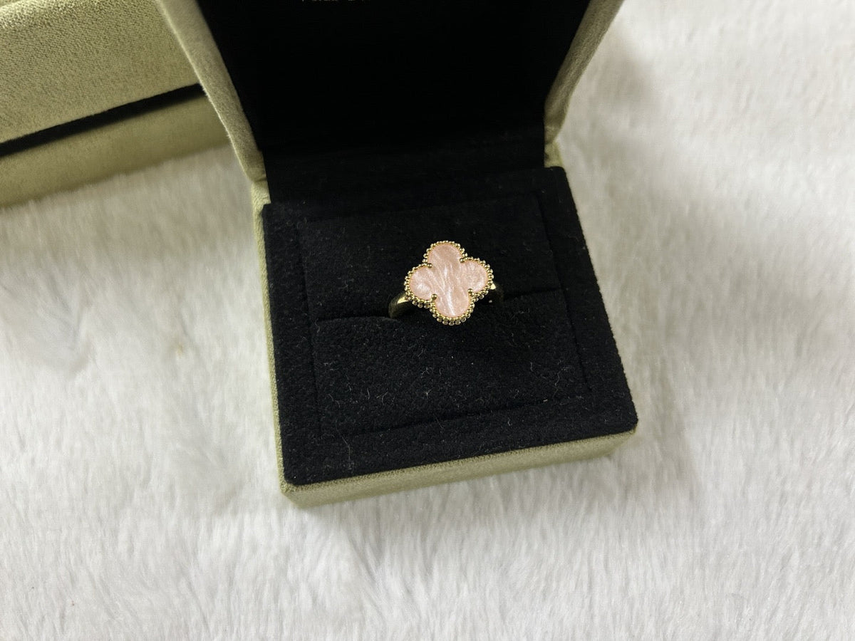 [AuraJewelry]Pink Clover Ring