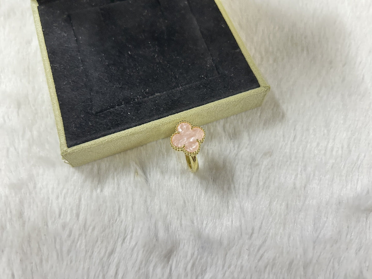 [AuraJewelry]Pink Clover Ring