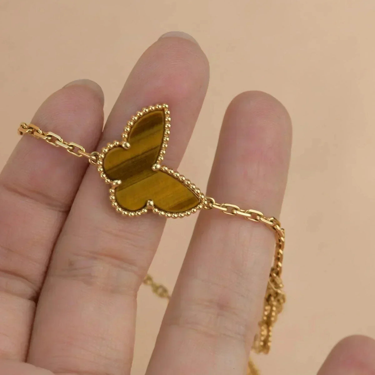 ¡®AuraJewelry¡¯LUCKY SPRING 5 MOTIF GOLD BRACELET