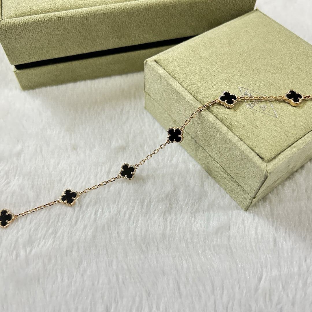 [¡®AuraJewelry¡¯]CLOVER 6 MOTIF  ONYXS BRACELET