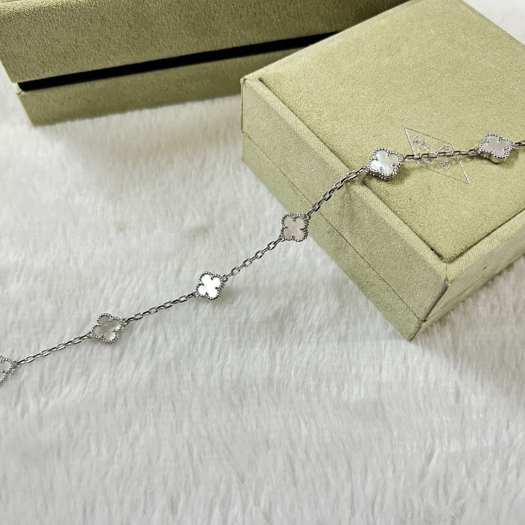 [¡®AuraJewelry¡¯]CLOVER 6 MOTIF WHITE MOP BRACELET
