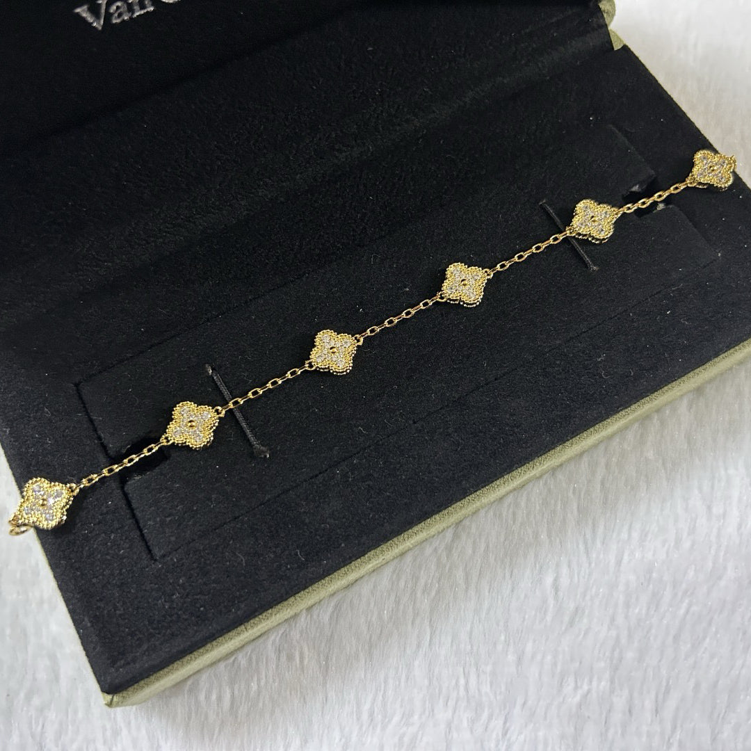 [AuraJewelry]New CLOVER 6 MOTIF DIAMOND BRACELET