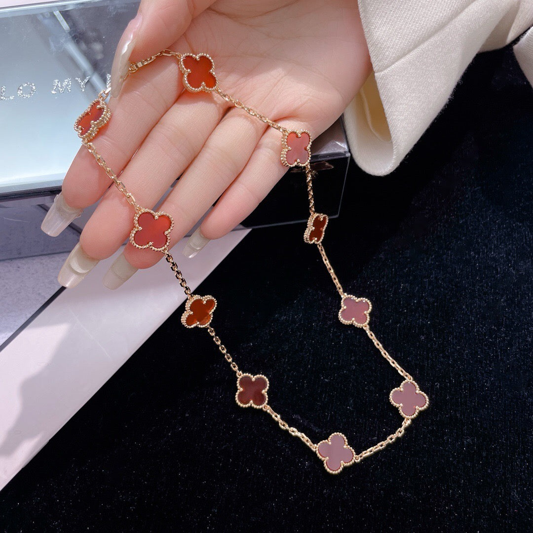 ¡®AuraJewelry¡¯CLOVER 10 MOTIFS CARNELIAN NECKLACE
