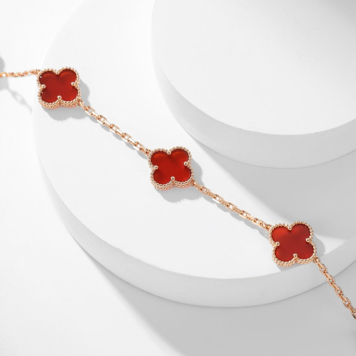 ¡®AuraJewelry¡¯CLOVER 10 MOTIFS CARNELIAN NECKLACE