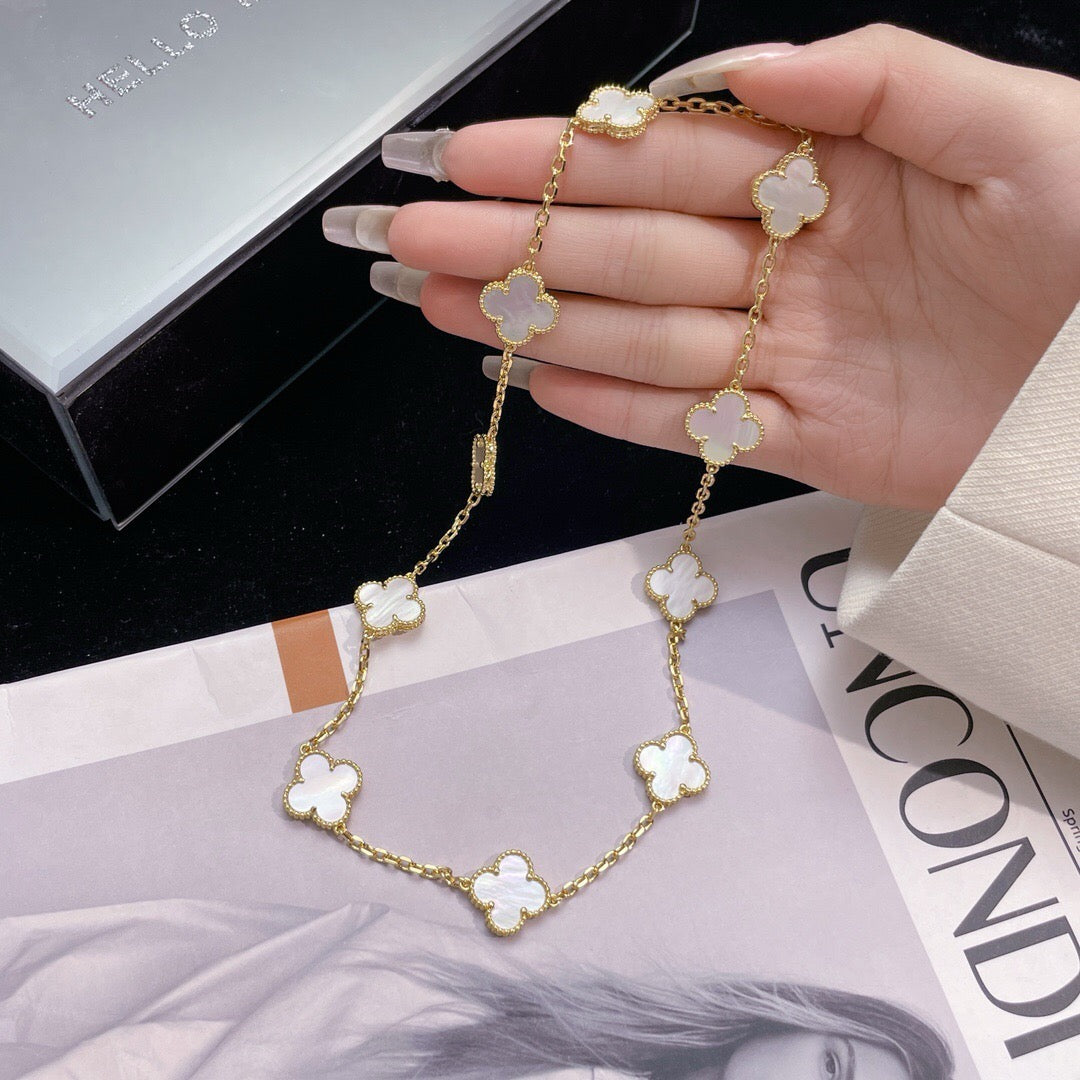¡®AuraJewelry¡¯CLOVER 10 MOTIFS WHITE MOTHER OF PEARL NECKLACE