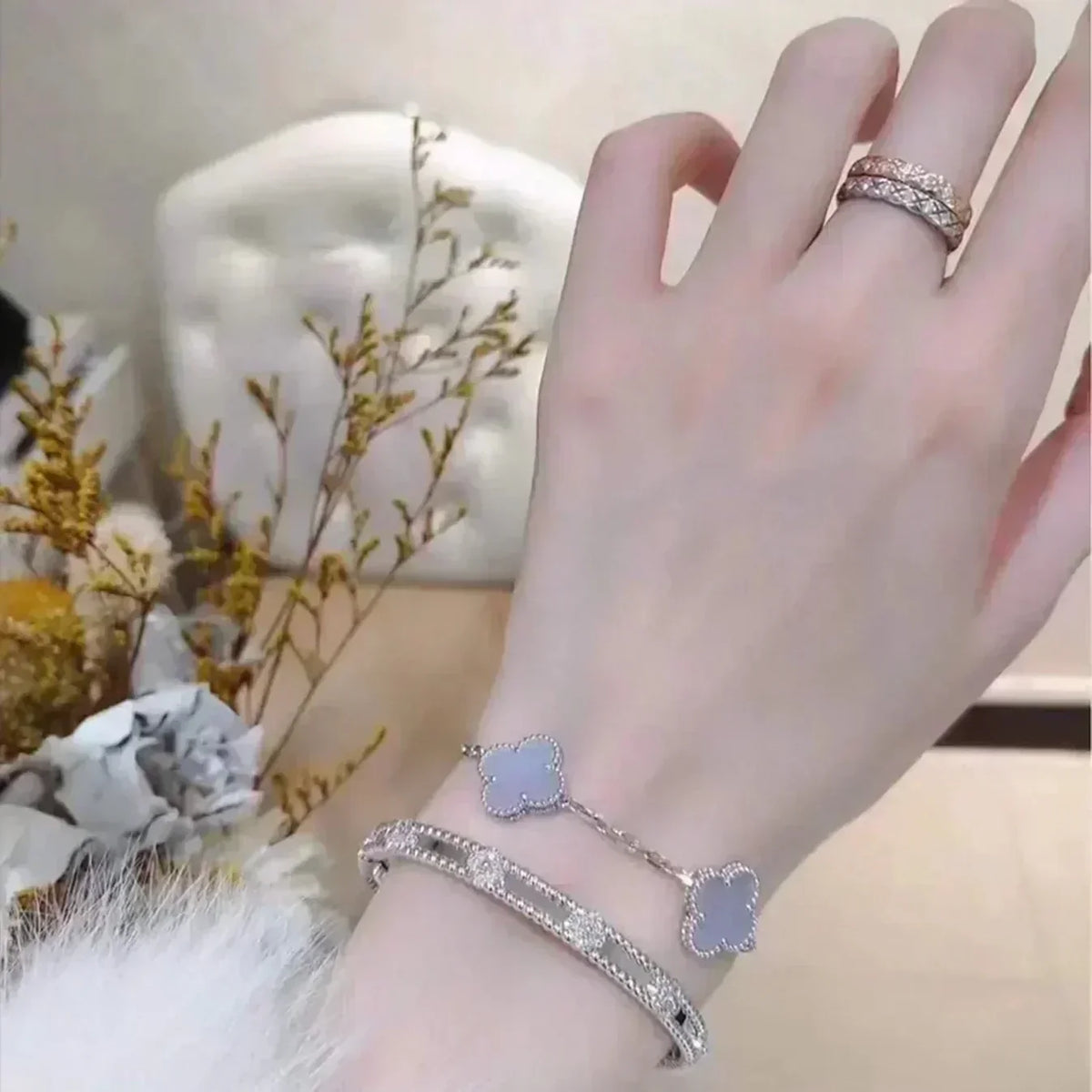 [AuraJewelry]New  CLOVER 5 MOTIF PURPLE CHALCEDONY BRACELET COLLECTION