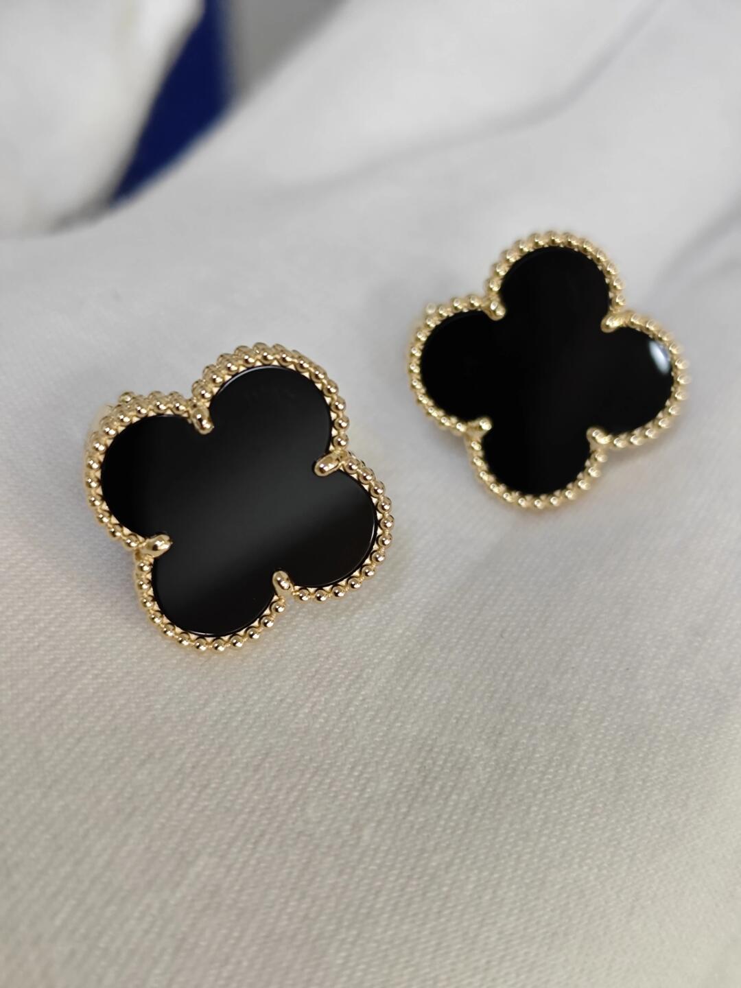 [AuraJewelry] CLOVER 20MM BLACK MOP EARRINGS