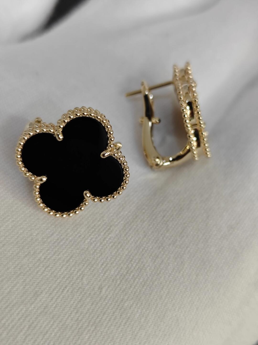 [AuraJewelry] CLOVER 20MM BLACK MOP EARRINGS
