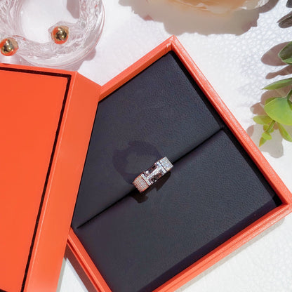¡®AuraJewelry¡¯H RING FULL DIAMOND