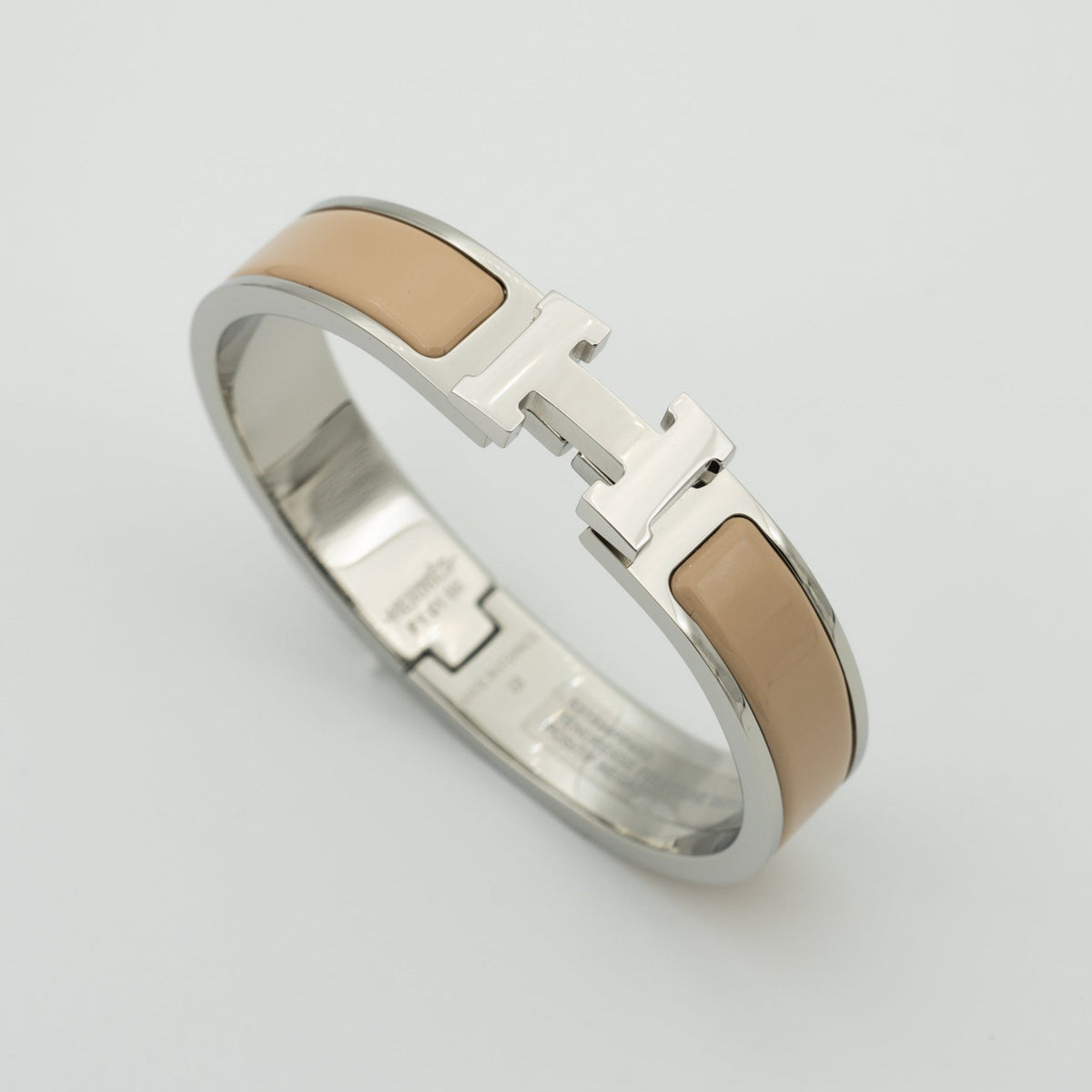 ¡®AuraJewelry¡¯H GREY BRACELET