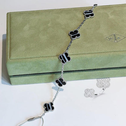 ¡®AuraJewelry¡¯CLOVER 5 MOTIF VEINED ONYX BRACELET SILVER