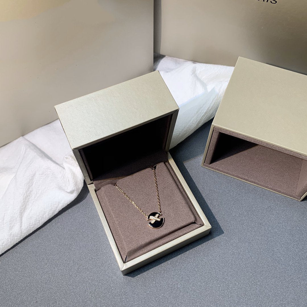 ¡®AuraJewelry¡¯JEUX DE PINK GOLD DIAMOND NECKLACE