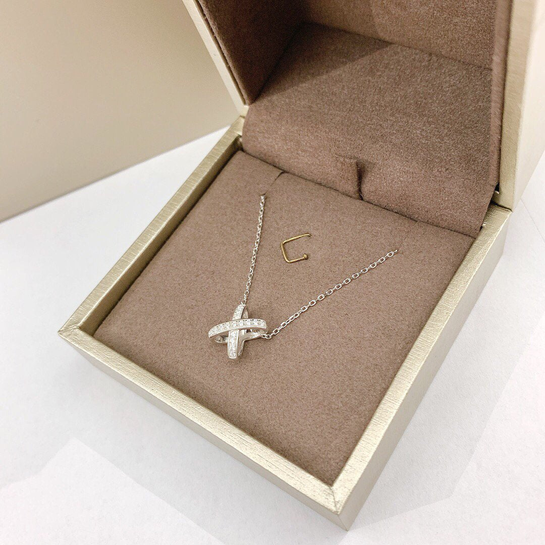¡®AuraJewelry¡¯JEUX DE DIAMOND NECKLACE