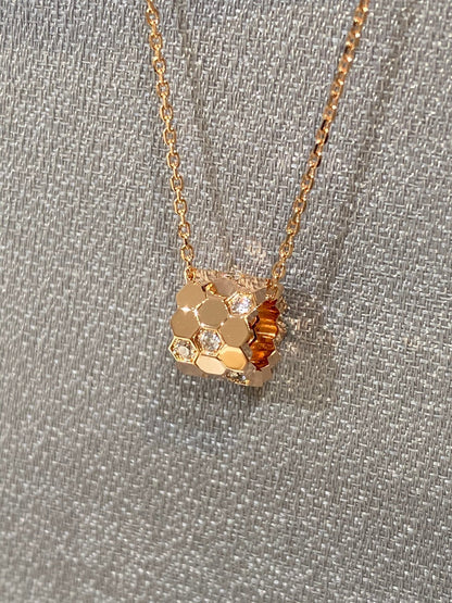 ¡®AuraJewelry¡¯BEE LOVE DIAMOND NECKLACE