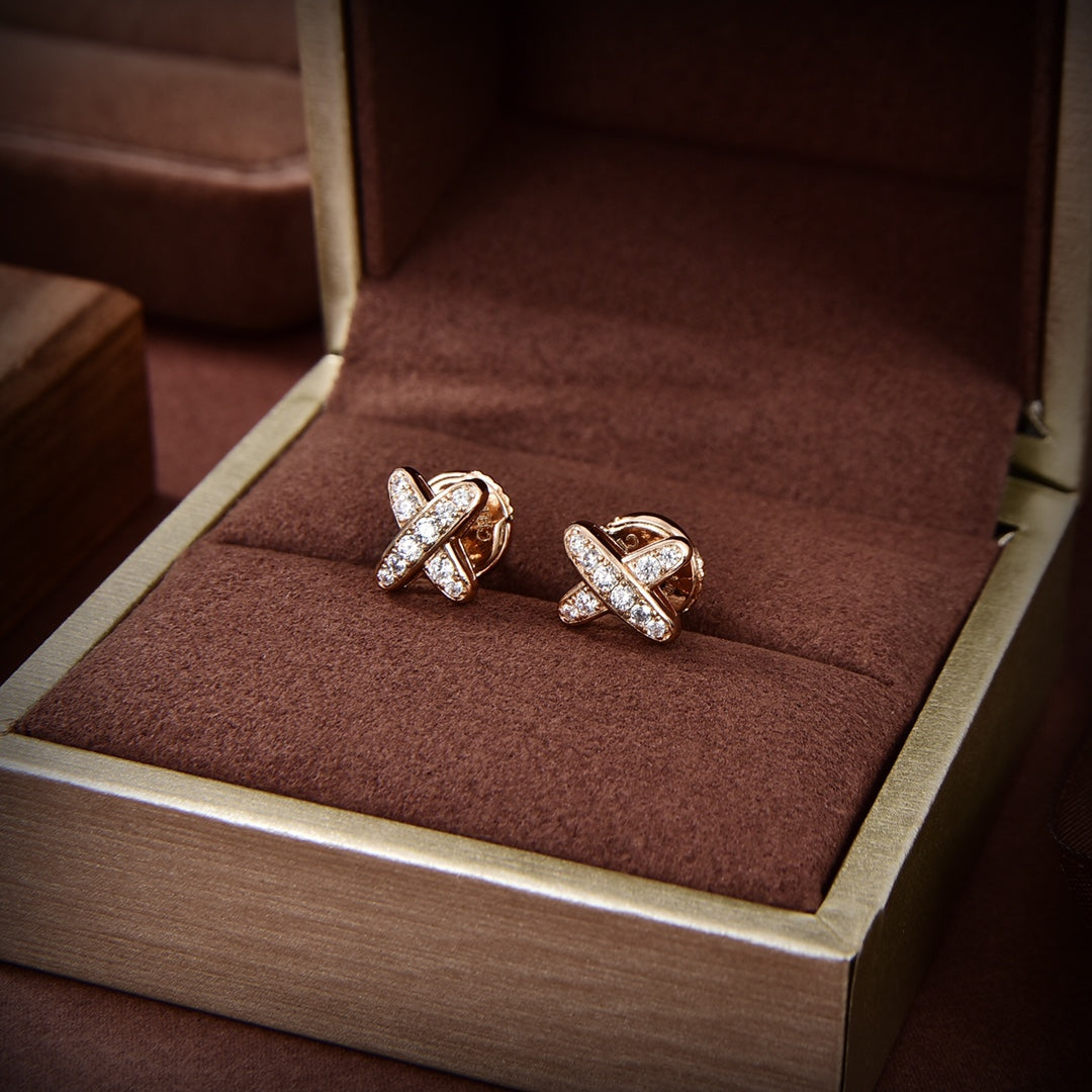¡®AuraJewelry¡¯JEUX DE GOLD DIAMOND EARRINGS