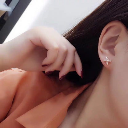 ¡®AuraJewelry¡¯JEUX DE GOLD DIAMOND EARRINGS