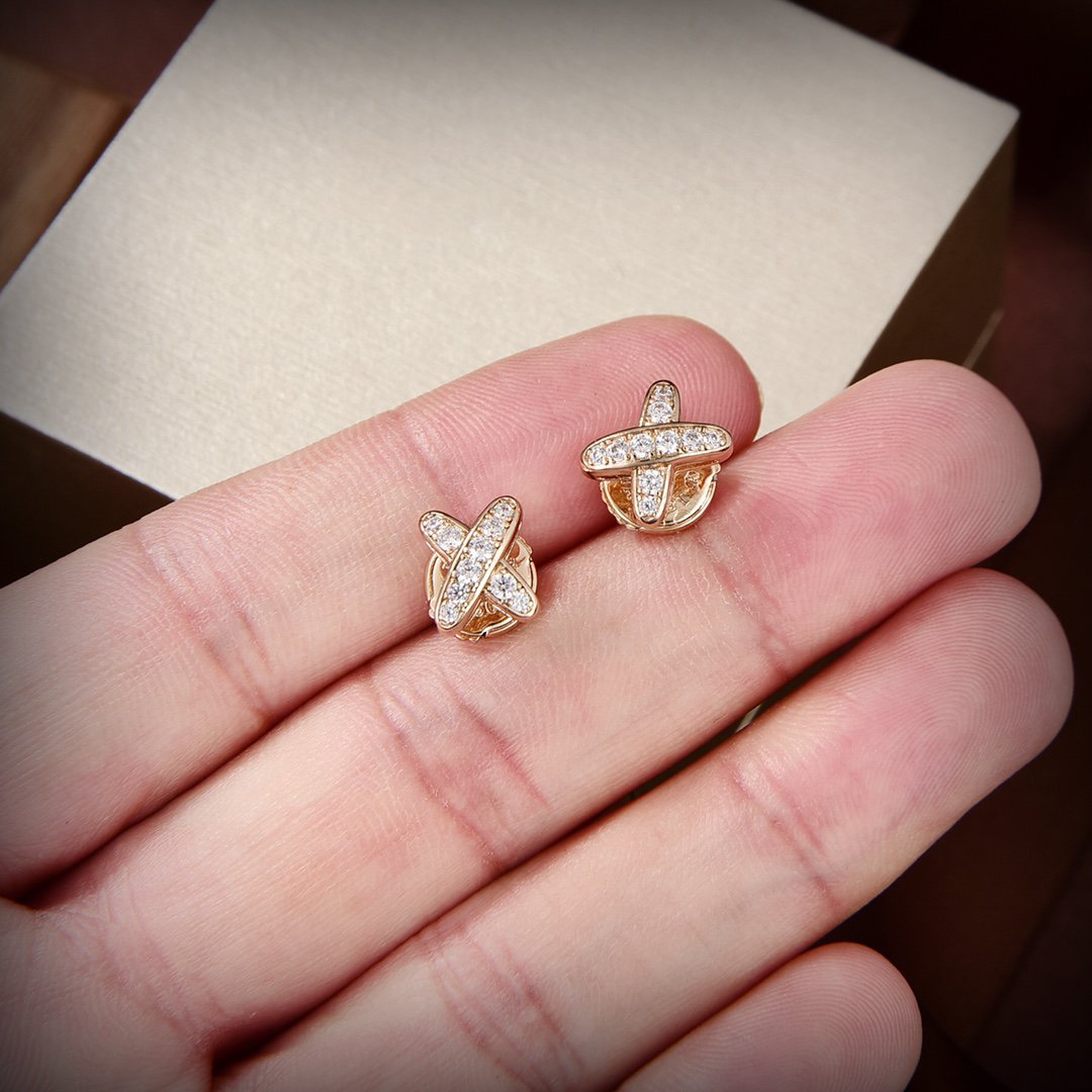 ¡®AuraJewelry¡¯JEUX DE GOLD DIAMOND EARRINGS