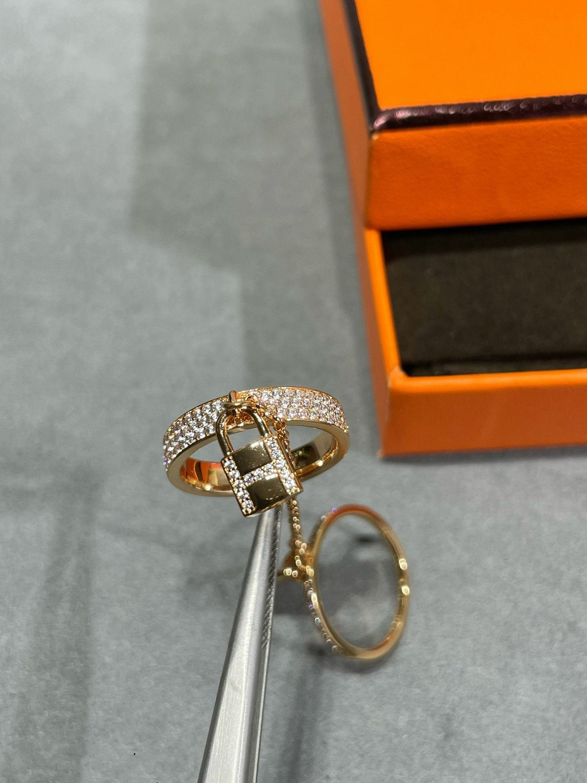¡®AuraJewelry¡¯HM KELLY CLOCHETTE DOUBLE RING IN  WITH DIAMONDS