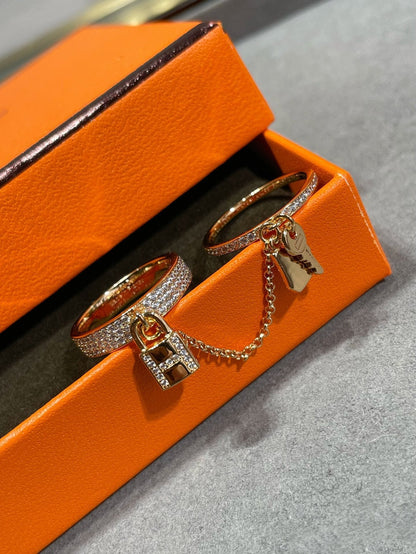 ¡®AuraJewelry¡¯HM KELLY CLOCHETTE DOUBLE RING IN  WITH DIAMONDS