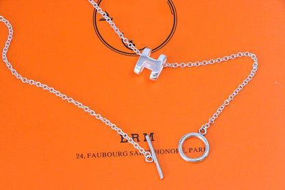 ¡®AuraJewelry¡¯HM NECKLACE H LETTER OVAL SERIES