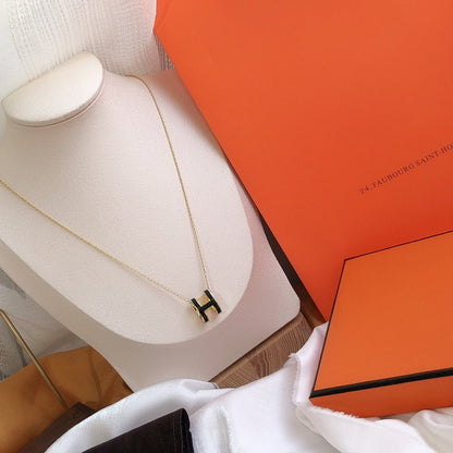 ¡®AuraJewelry¡¯HM CLIC BLACK ENAMEL GOLD NECKLACE