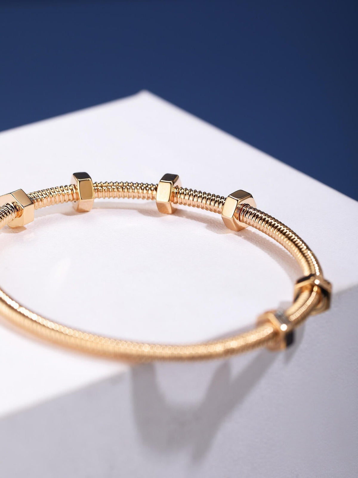 [¡®AuraJewelry¡¯]CT THREADED BRACELET