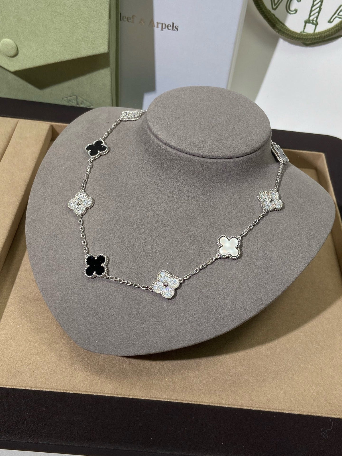[AuraJewelry] Four-Leaf Clover Ten Elements Panda Diamond Silver Necklace