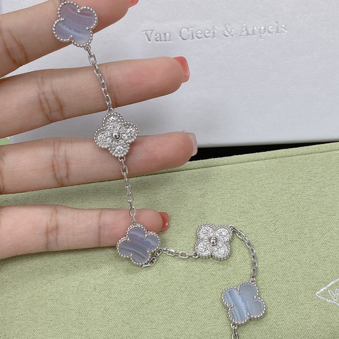 [AuraJewelry]New  CLOVER 5 MOTIF PURPLE CHALCEDONY BRACELET COLLECTION