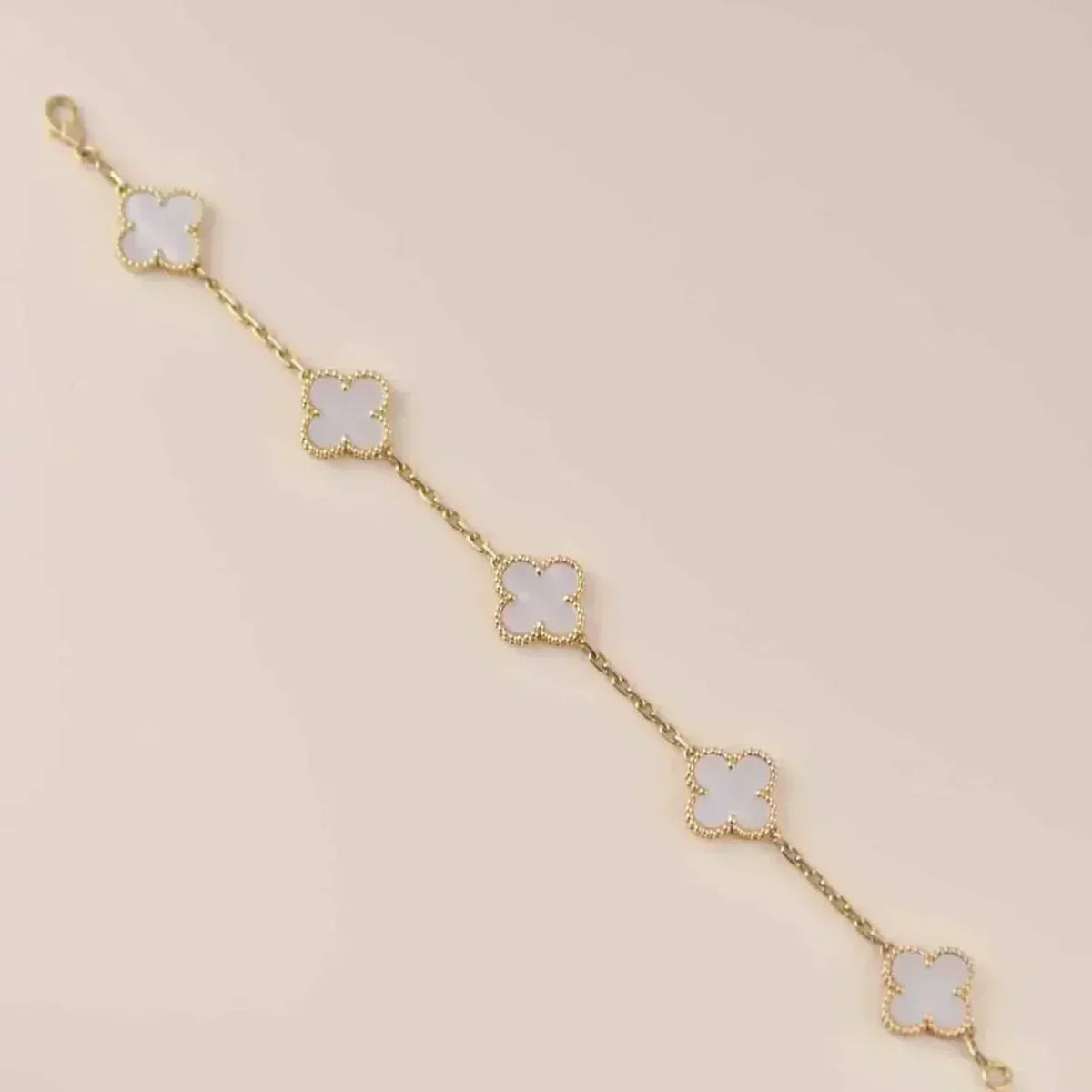 [AuraJewelry]New CLOVER WHITE PEARL MOP 5 MOTIF BRACELET COLLECTION