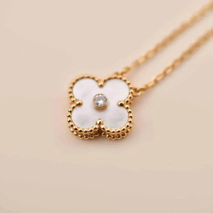 ¡®AuraJewelry¡¯CLOVER 15MM DIAMOND WHITE FRITILLARIA NECKLACE