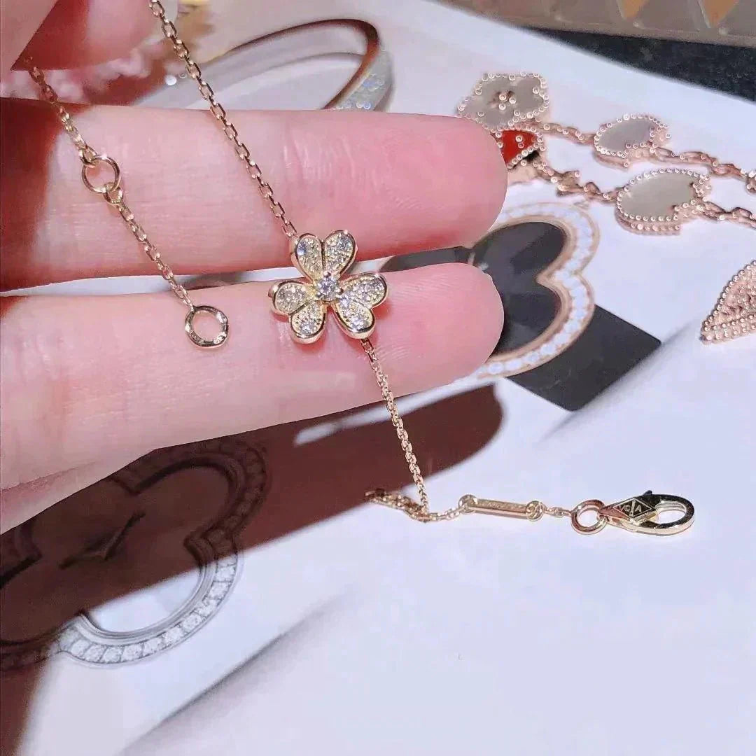 ¡®AuraJewelry¡¯FRIVOLE GOLD FLOWER DIAMOND BRACELET
