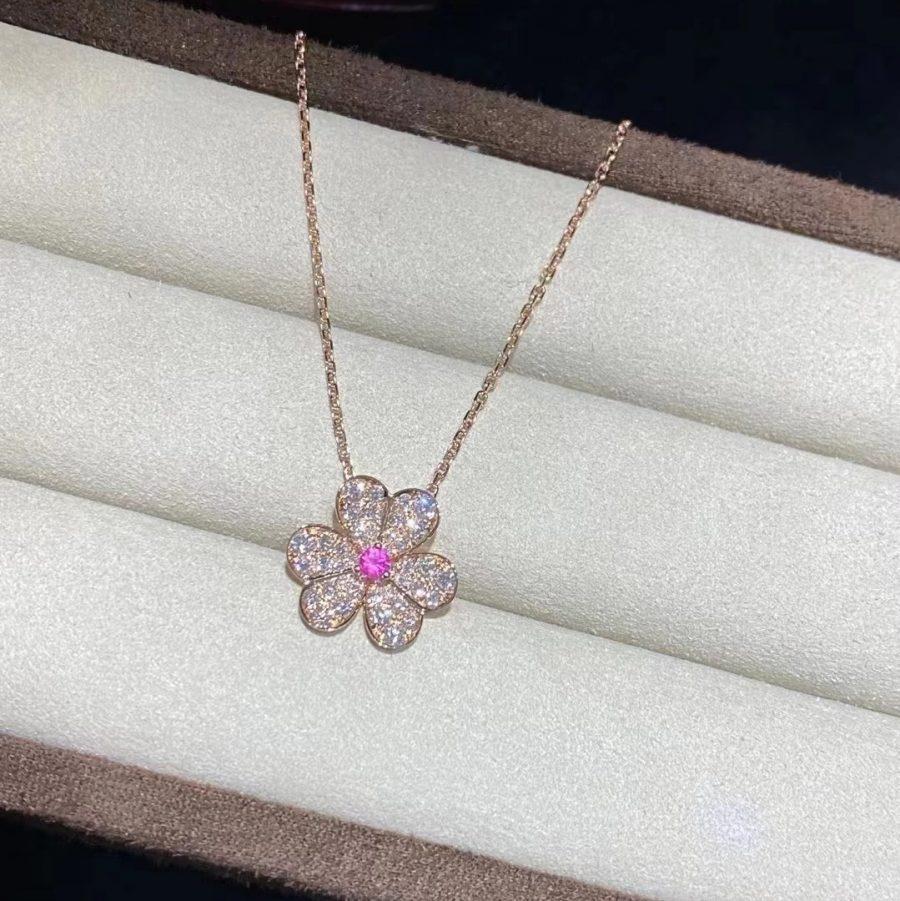 ¡®AuraJewelry¡¯FRIVOLE ROSE GOLD FLOWER DIAMOND NECKLACE