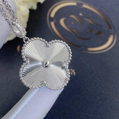 ¡®AuraJewelry¡¯CLOVER 25MM SILVER BIG CLOVER NECKLACE