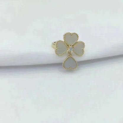 ¡®AuraJewelry¡¯SWEET CLOVER WHITE MOP RING