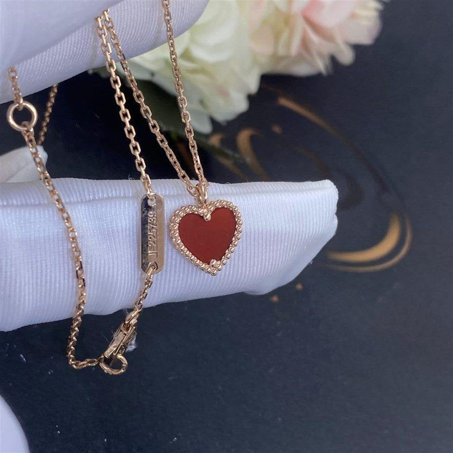 ¡®AuraJewelry¡¯SWEET CLOVER CARNELIAN HEART NECKLACE